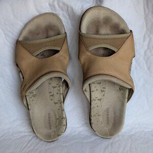 Merrell Pesaro Tan Performance Sandal  Size 8 Tan color